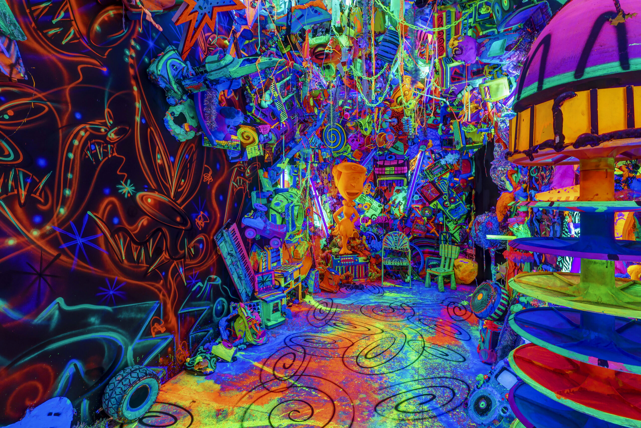 Review: Beyond The Streets London – ‘Captures monumental moments from the world of graffiti, street art and more’- Saatchi Gallery, until 9 May