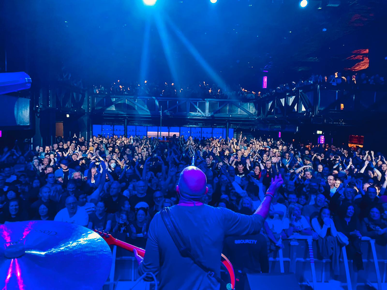 Ride plays a ‘Going Blank Again’ 30th anniversary show at HERE, Outernet-5 November 22-Review