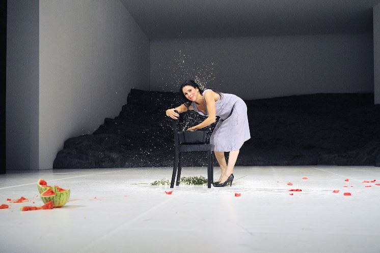 Tanztheater Wuppertal Pina Bausch, Masurca Fogo 9–12 Feb Sadler’s Wells. review by Sara Daniels