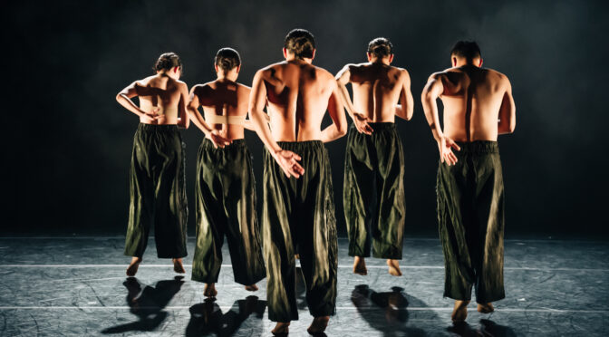 ‘A Festival of Korean Dance’ at The Place: a peek at South-Korea’s most acclaimed dance company, SIGA – 23 and 24 September 2021