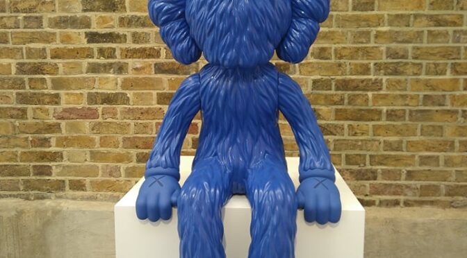 KAWS : New Fiction at the Serpentine Gallery-Review